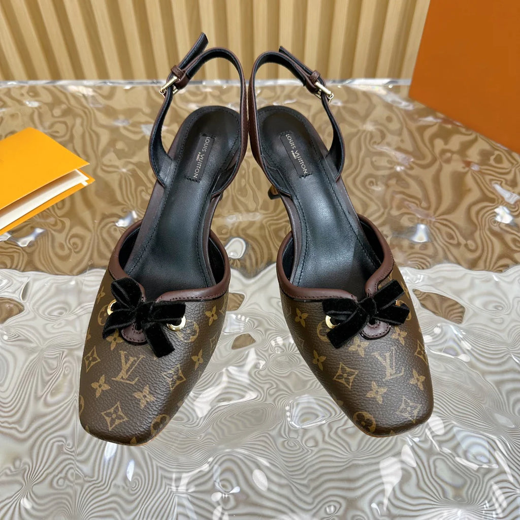 New fashionable and versatile stiletto sandals 0724030502