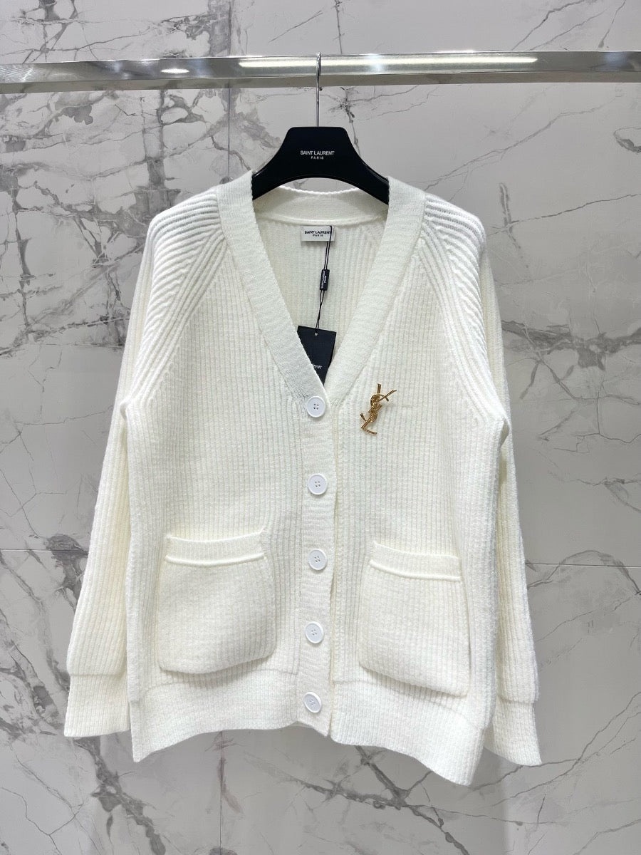 V-Neck Knit Wool Cardigan with SiLer Threads  0725022702