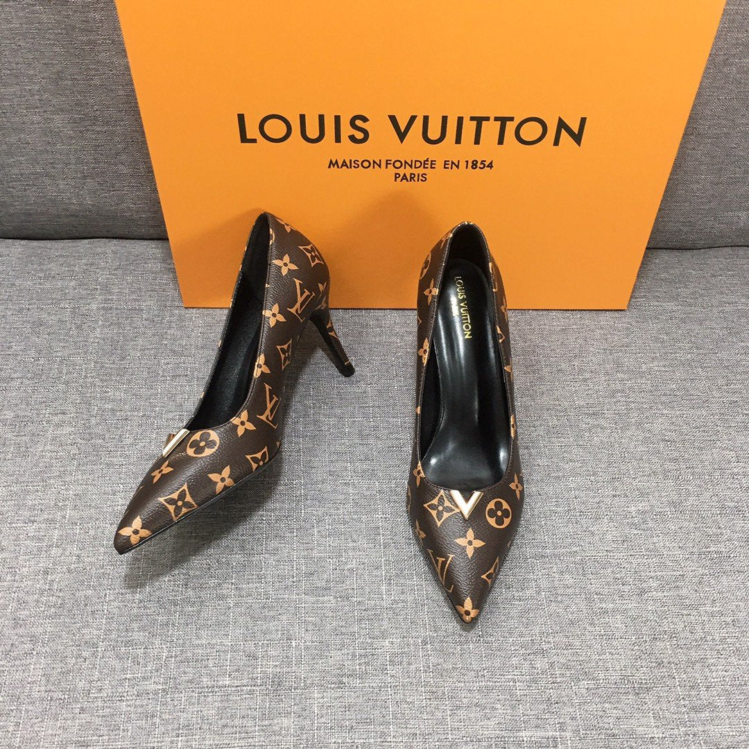 Fashion new versatile high heels 1023120507