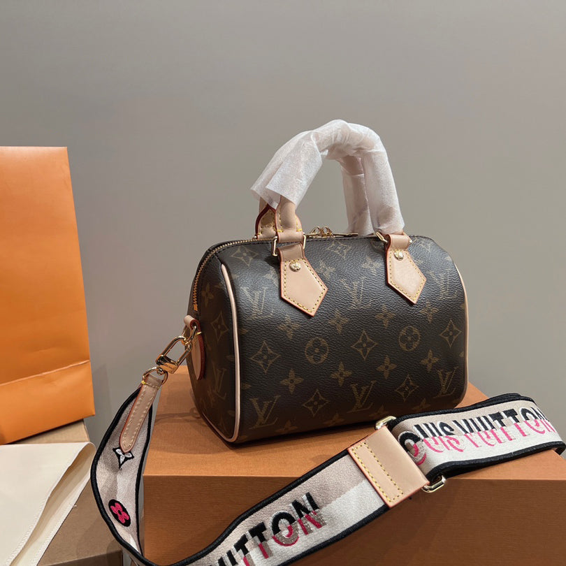 High Quality Wide Strap Pillow Bag