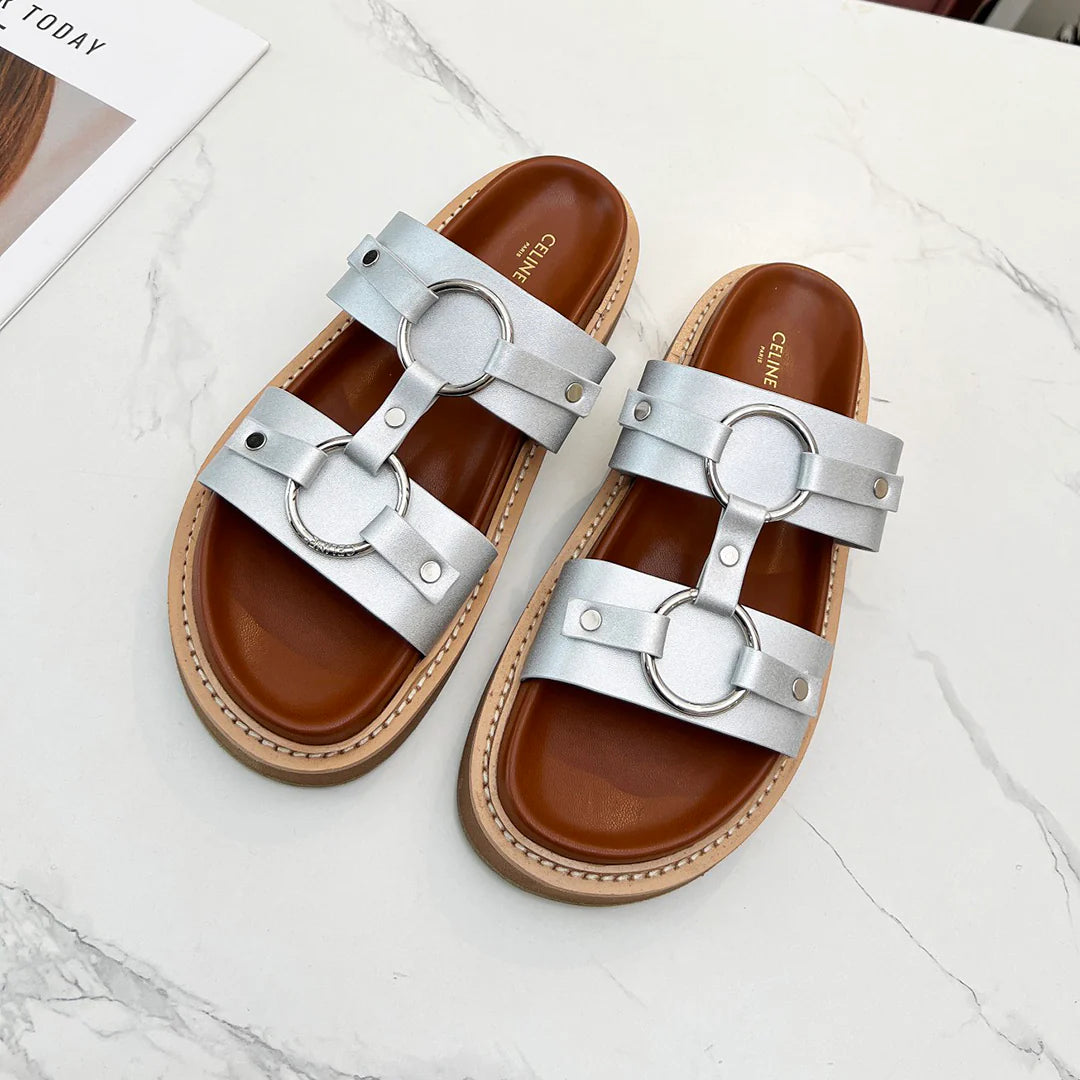 New fashion and versatile sandals and slippers 1024042611