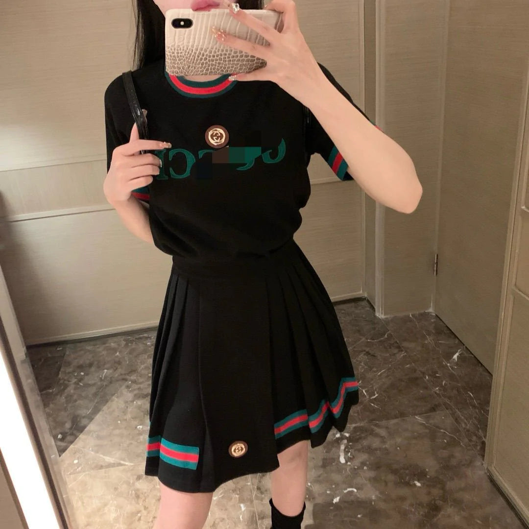 New Classic Embroidered Short-sleeved T-shirt Pleated Skirt Two-piece Set 1024031310