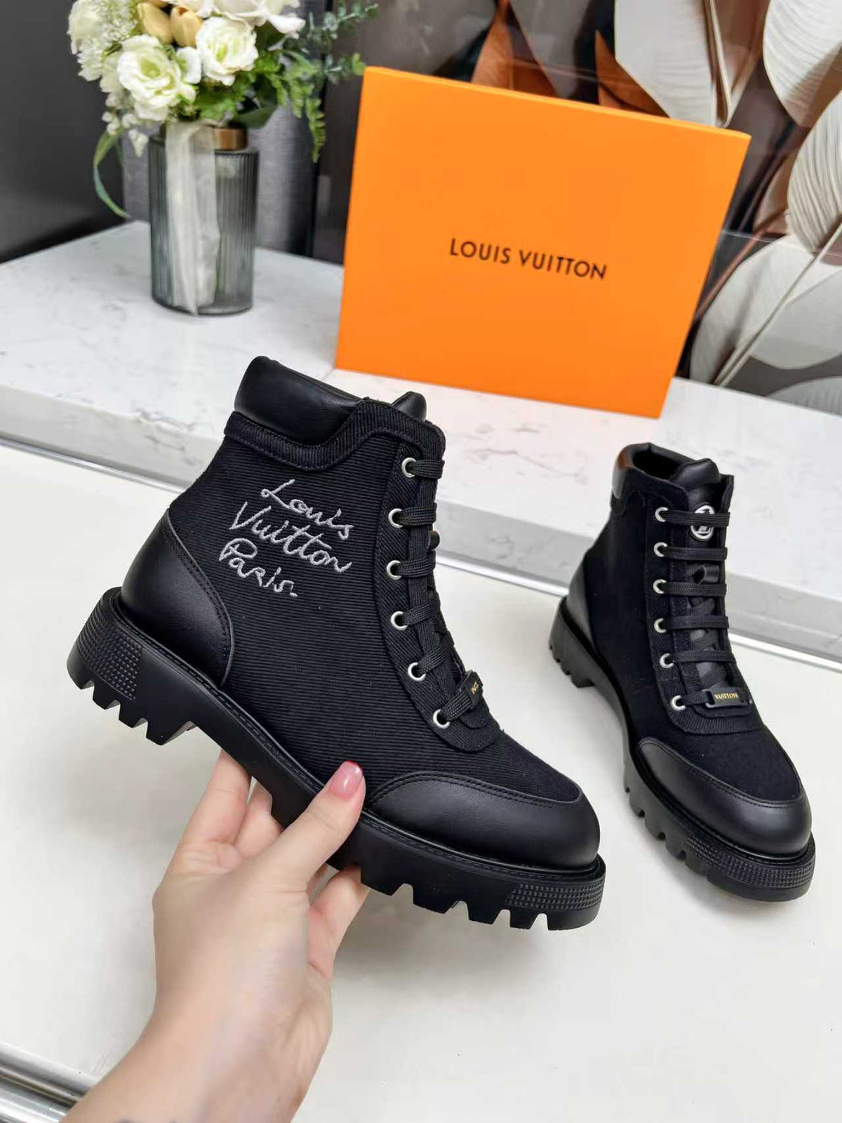 L 25ss Autumn and Winter New Printed Women's boots 0725082101