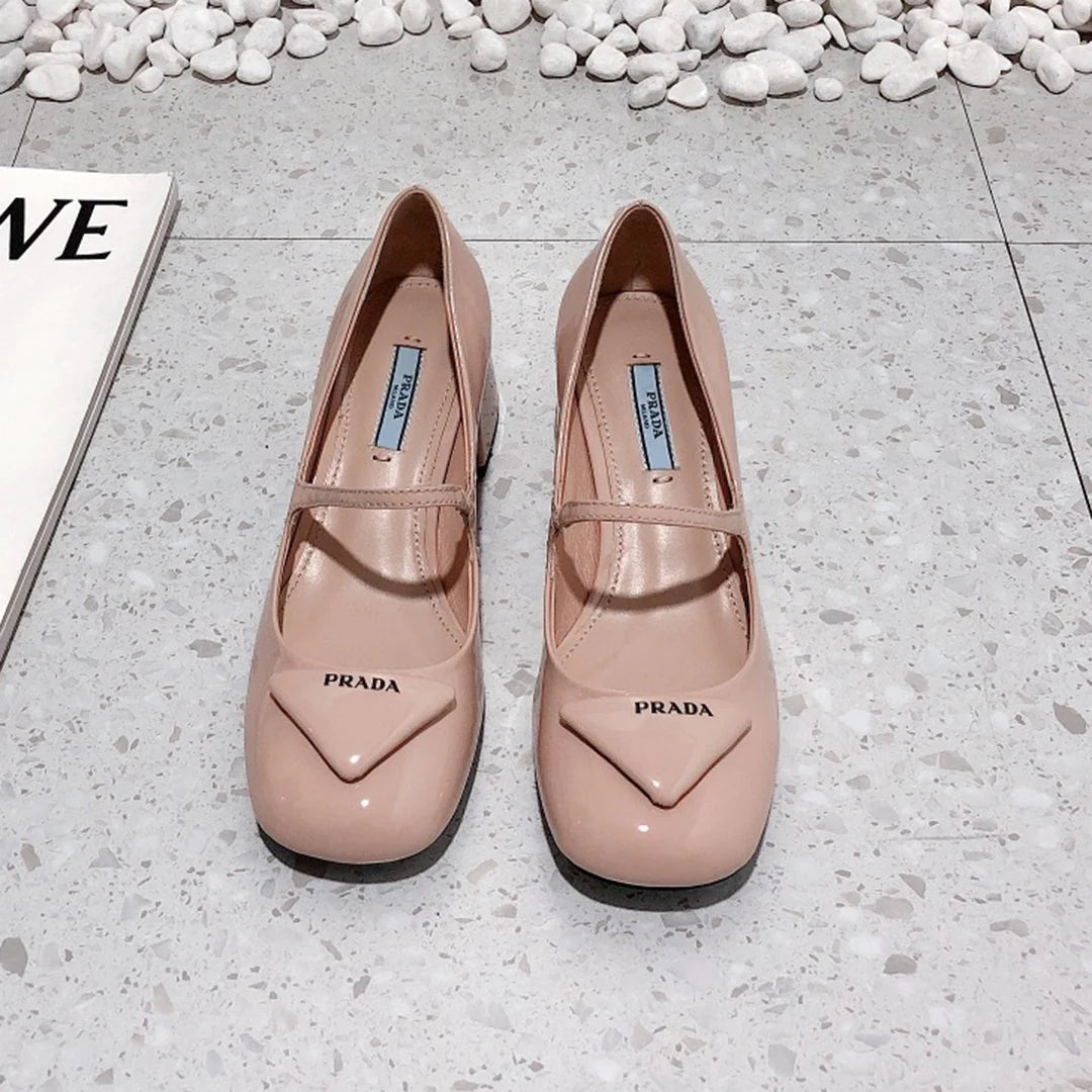 New Fashionable and Versatile Women's Shoes 1024011925