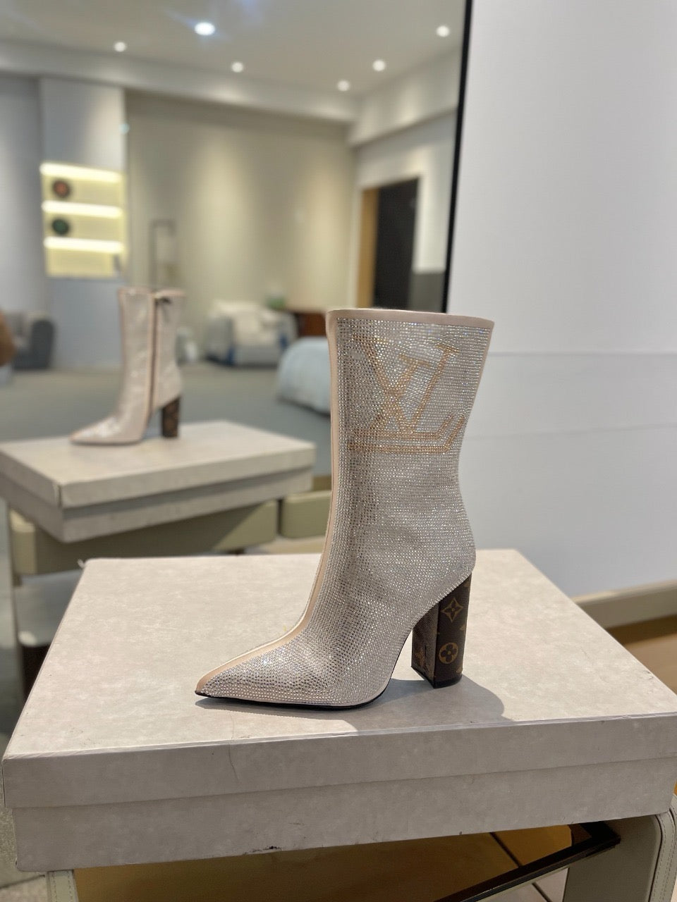L fashion rhinestone high-heeled mid-calf boots 0724102305