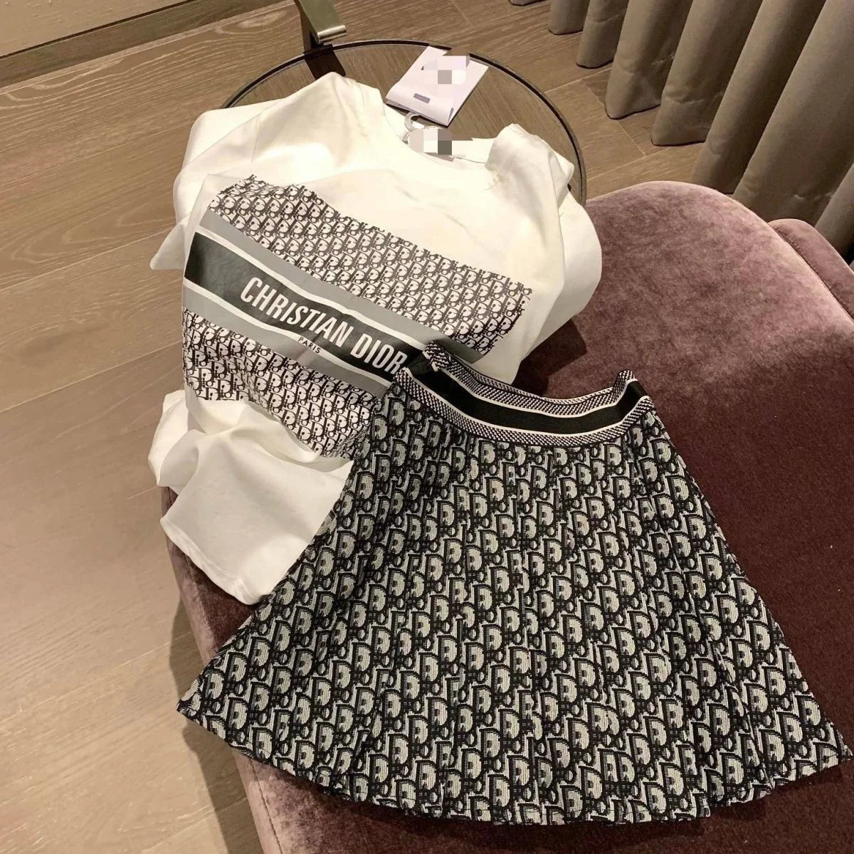 New Classic Letter Short-sleeved T-shirt High Waist Jacquard Pleated Skirt 1024062706