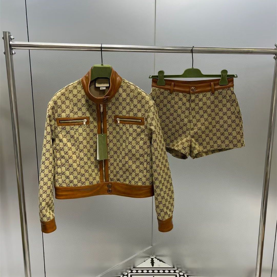 Full letter jacquard retro suit new stand collar jacket and leather jacket shorts two-piece set