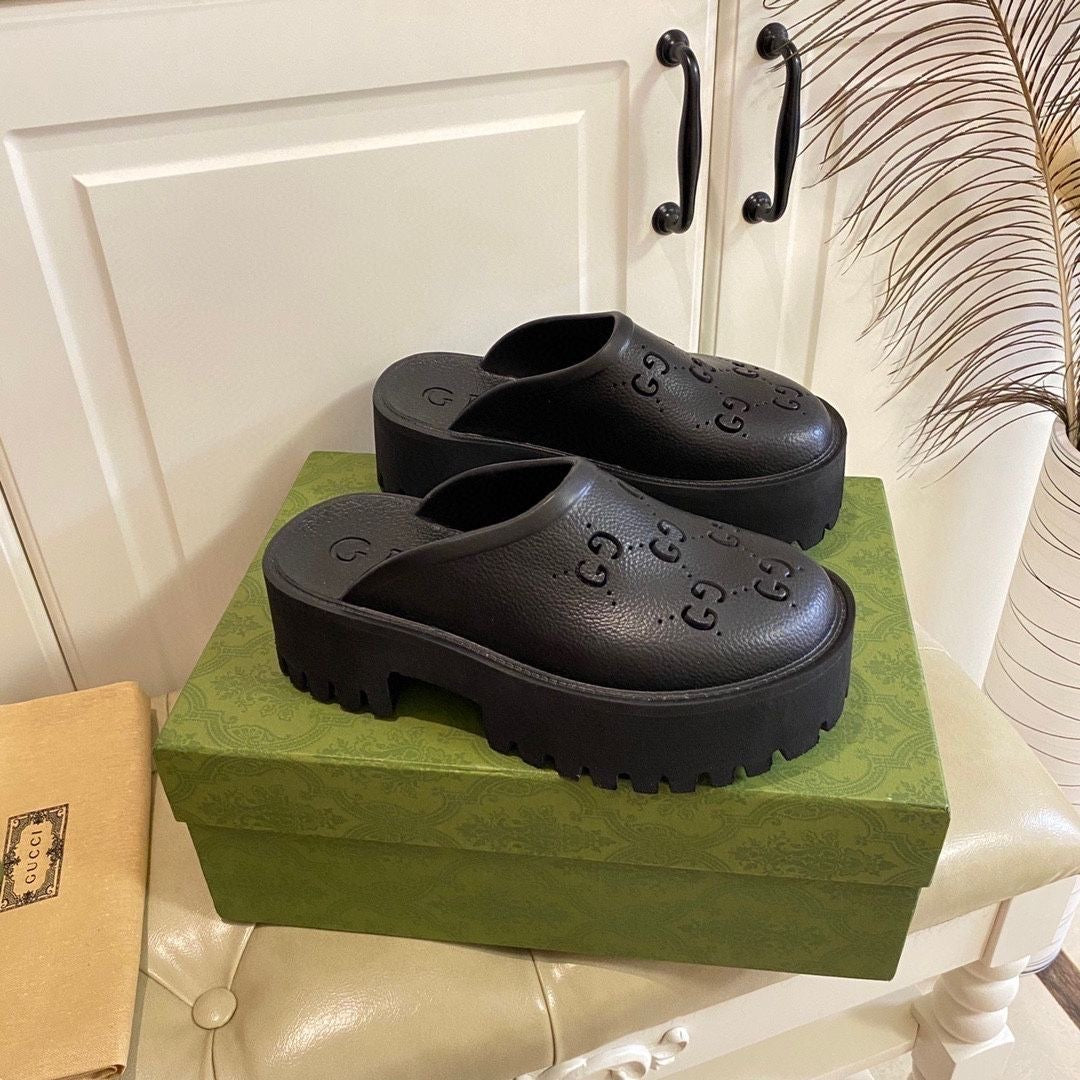 New thick-soled clogs071