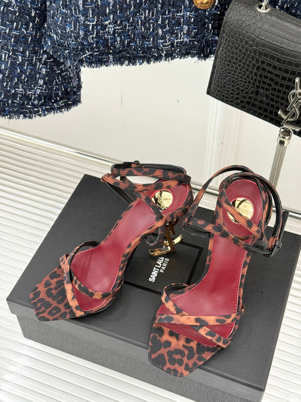 new fashion letter high heels 0725051401