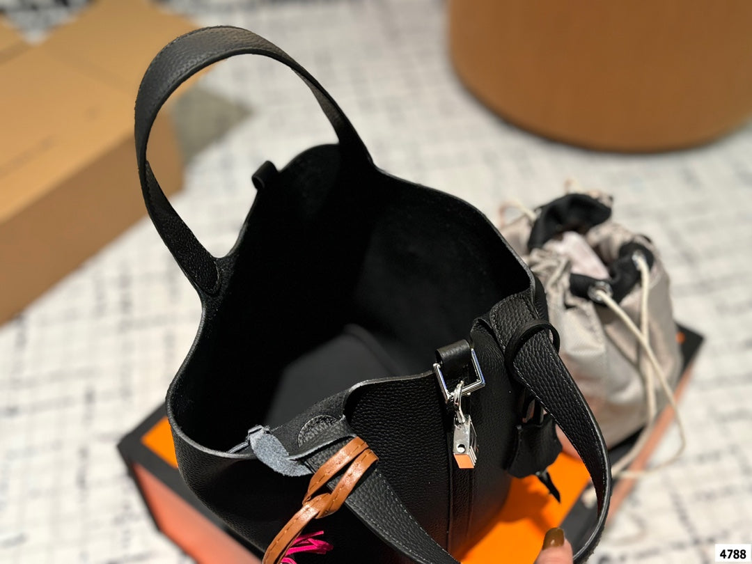 H Picotin18 Multicolor Bucket Bag 0724101014