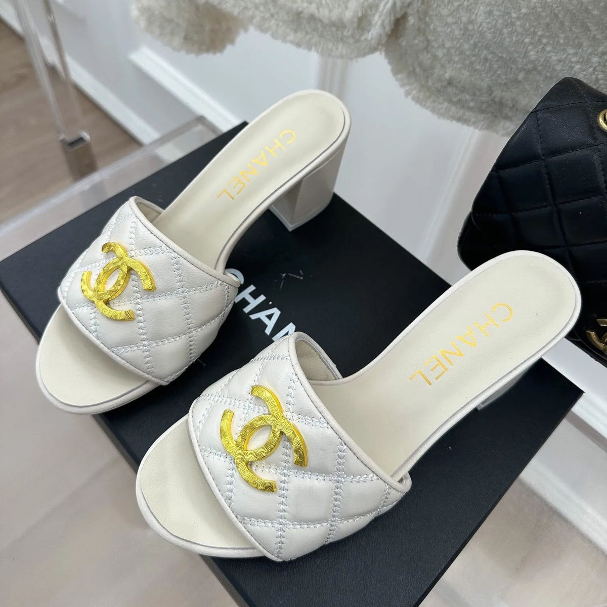 CN low heel slippers XC0723083004