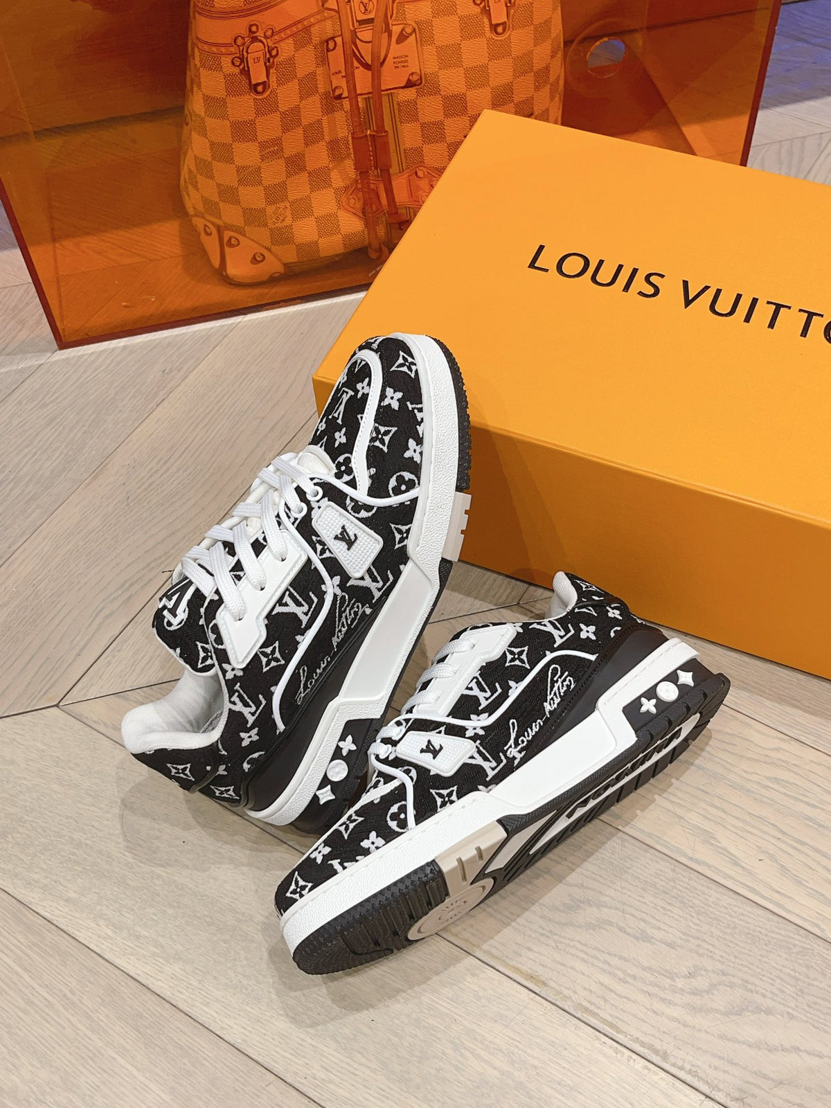 L couple limited series casual denim print sneakers 0725012402