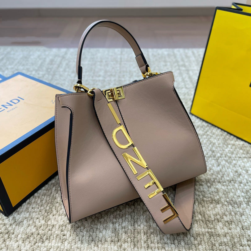 Peekaboo bag 1824062413