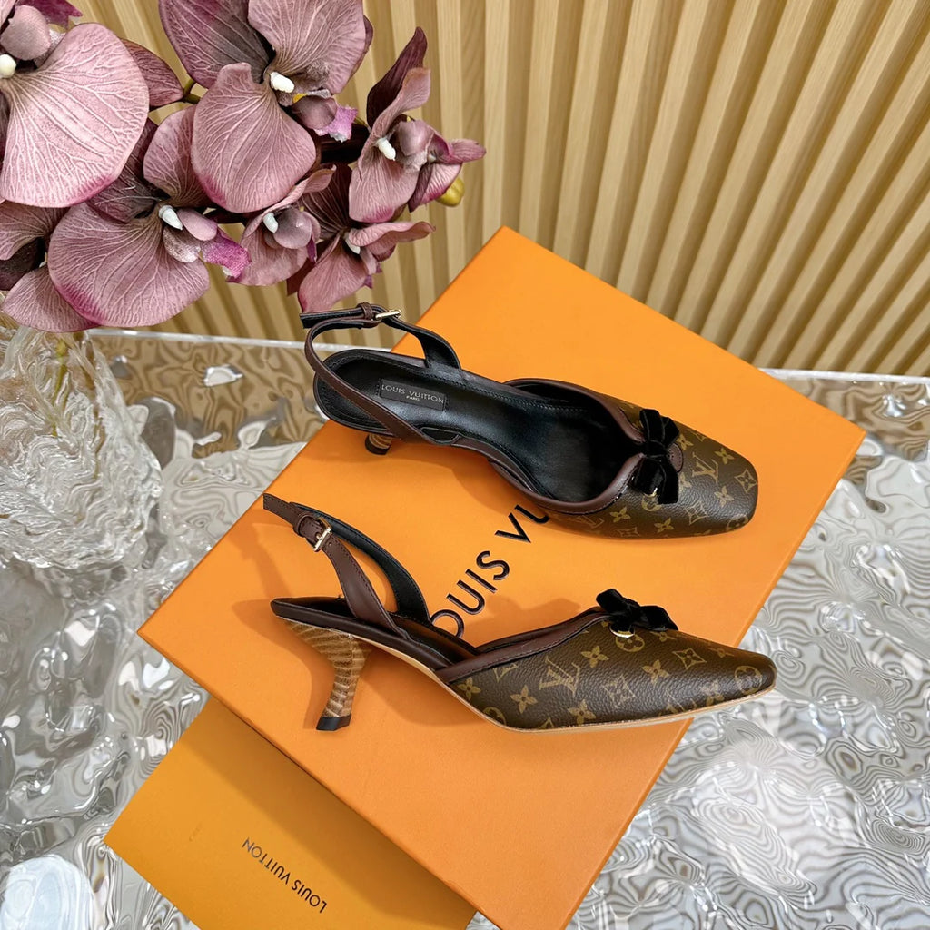 New fashionable and versatile stiletto sandals 0724030502