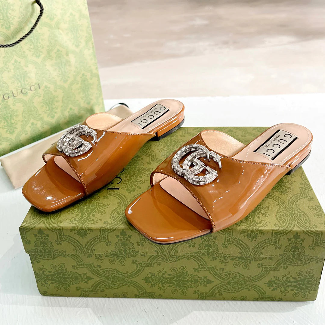 Trendy and versatile casual sandals 0724030506