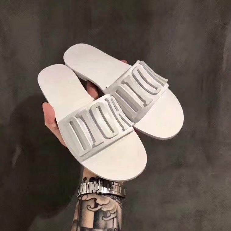 New top metal buckle sandals retro platform sandals and slippers fashion slippers