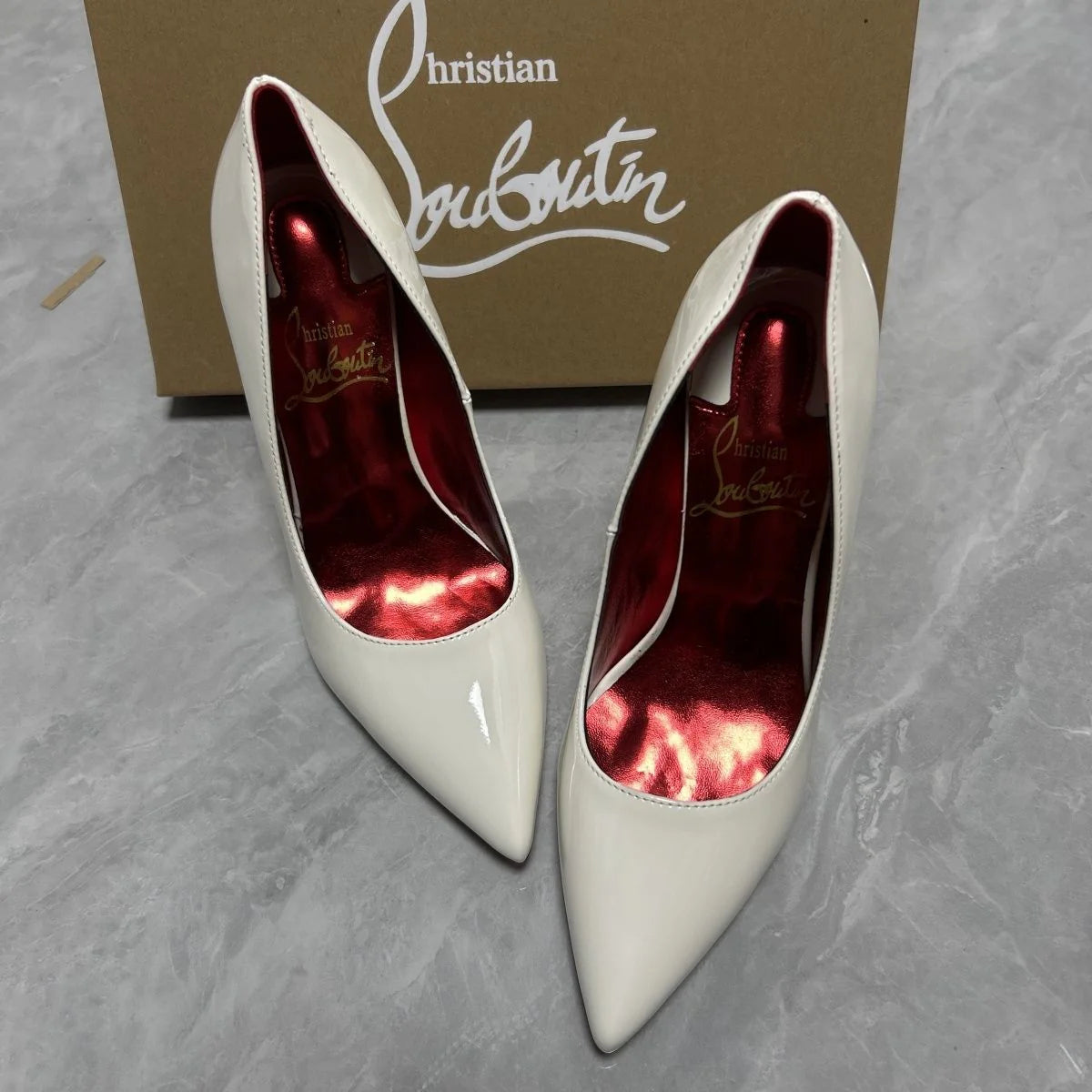 New Low-Heel Patent Leather Pumps 1026050901