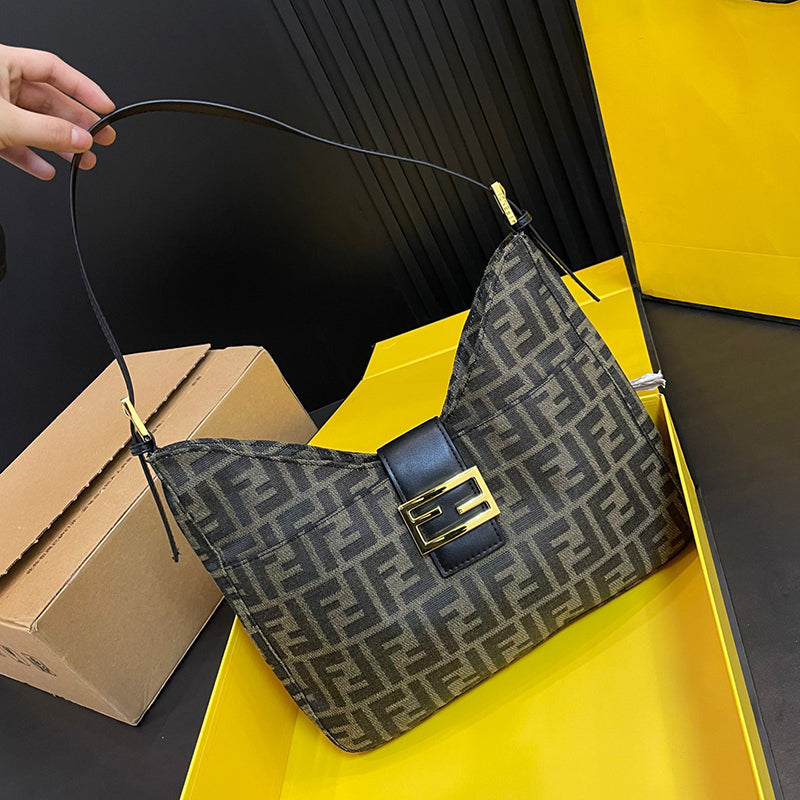 Fashion Versatile Casual Crossbody Bag KL1023110901