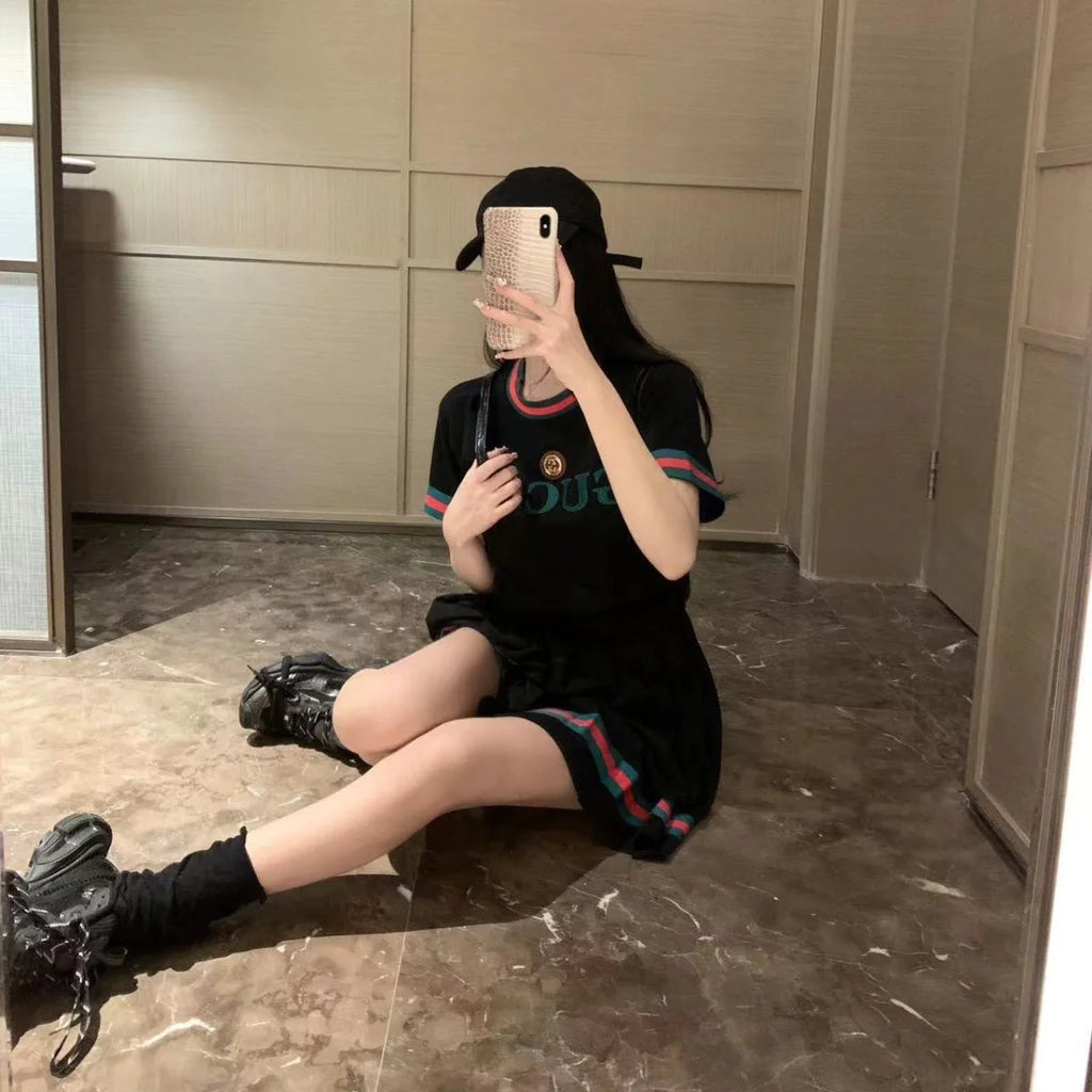 New Classic Embroidered Short-sleeved T-shirt Pleated Skirt Two-piece Set 1024031310