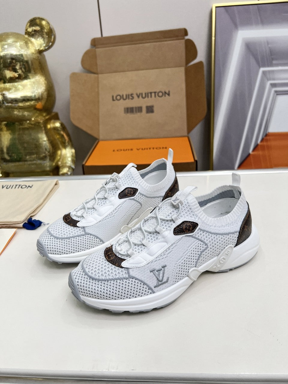 L's new fashionable mesh breathable sports shoes 0725090801