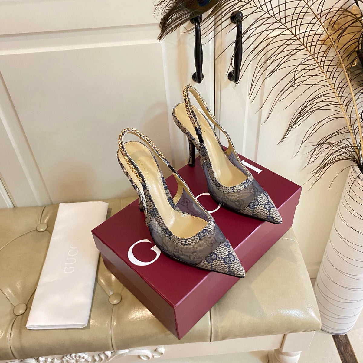 Fashion printed letter chain high heels 0725061702