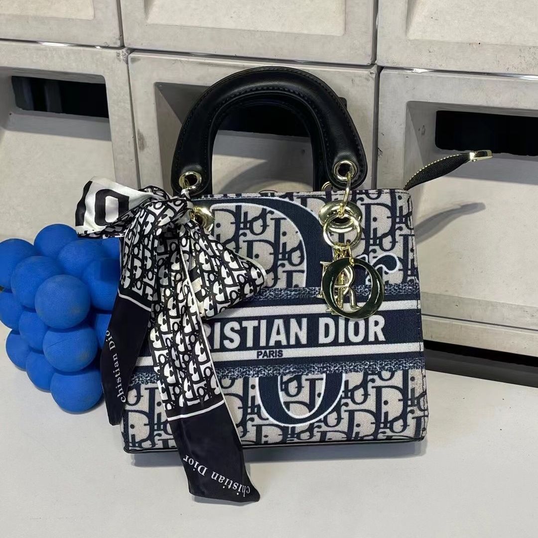 Fashion retro handbag PD10061422