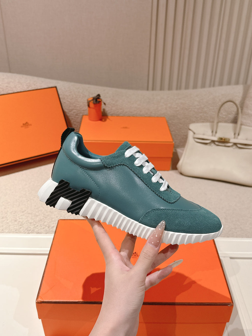 H Classic Couple Casual Sneakers 0726060804