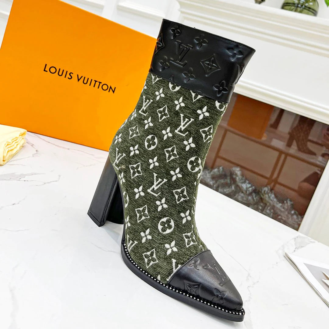 New fashion and versatile casual boots 1024011116
