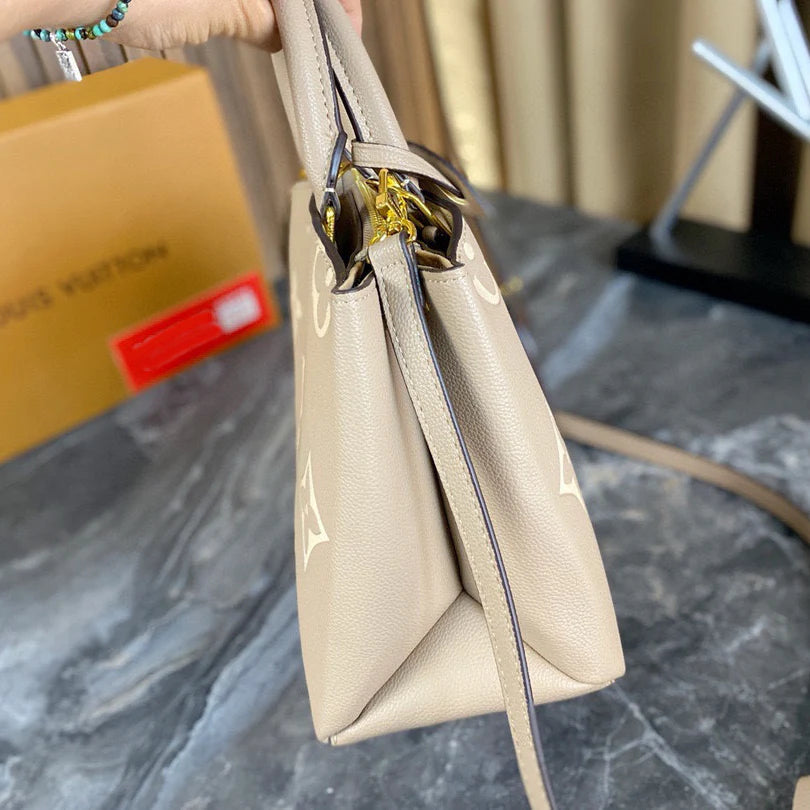 Fashion Grand Palais handbag 1024101123