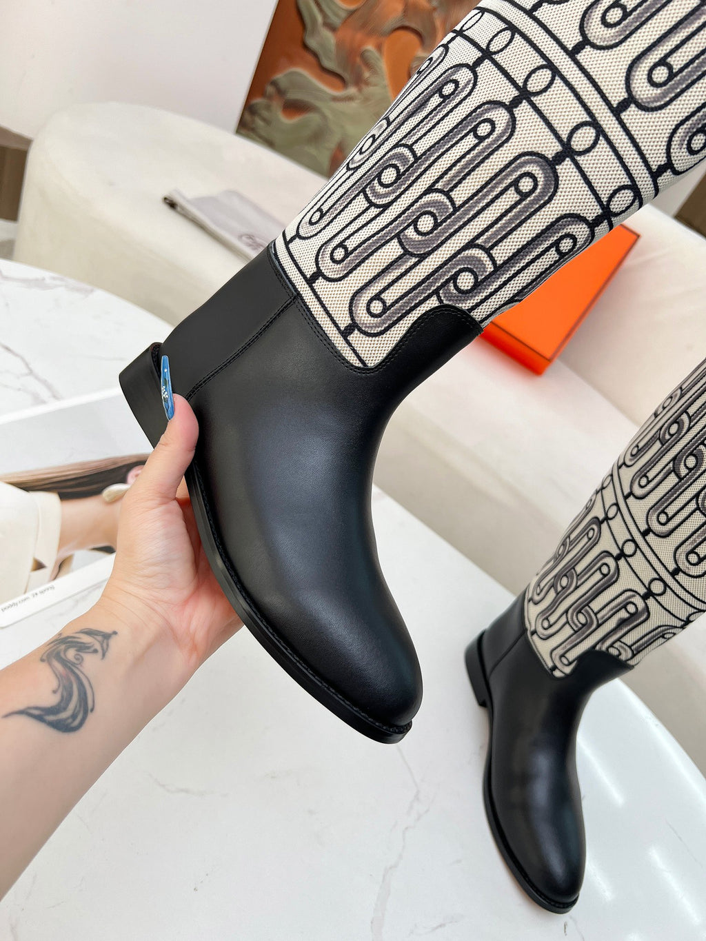 H Kelly Buckle Knight Boots 0724110418