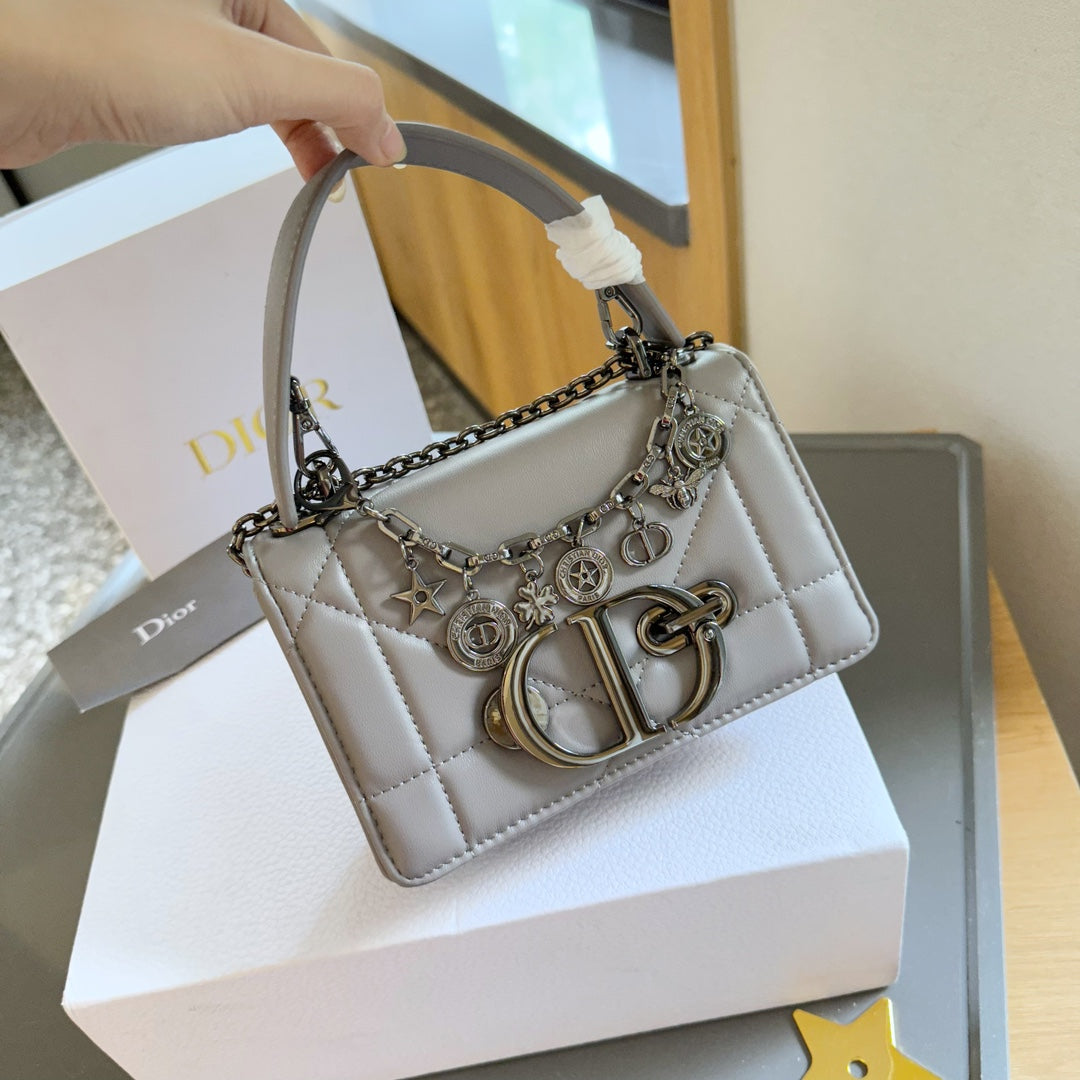 DIO New fashionable cannage chain bag fb0424091103