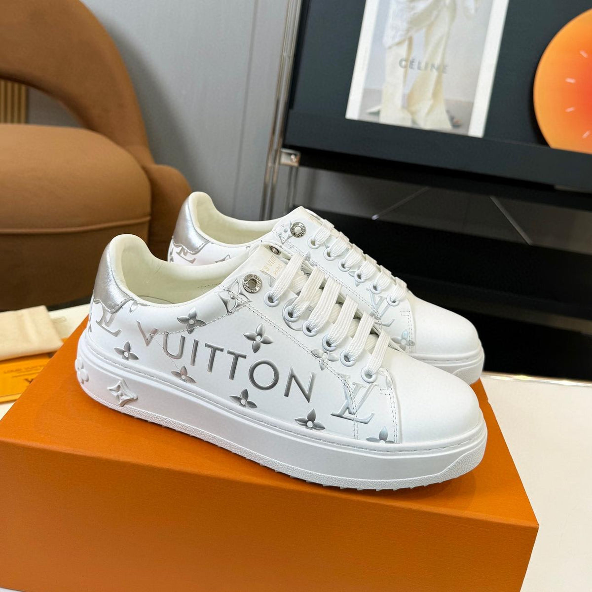 2023 latest siLer logo printing white fashion casual sneakers