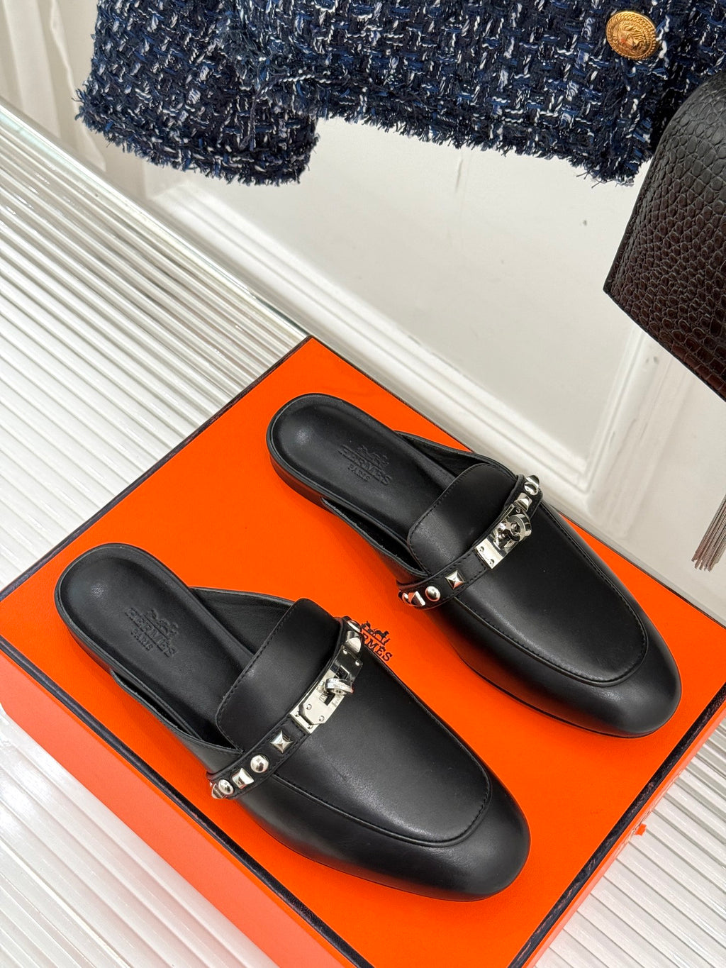 H Classic Rivet Kelly Buckle Half Slippers 072505207