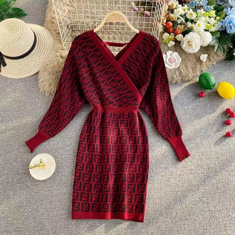 Fashion long sleeve knitted dress PF1023092010