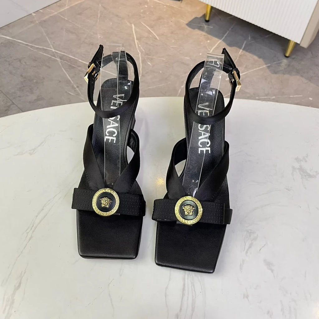 New Fashion Versatile High Heel Sandals 1024052311