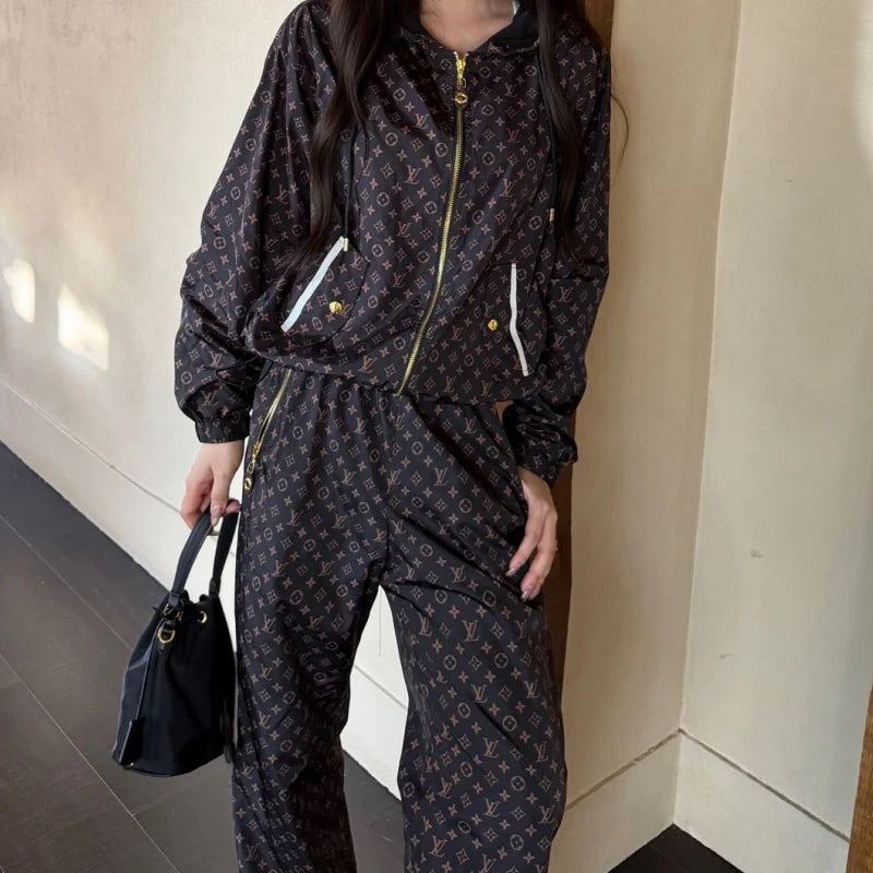 New Fashion Monogram Print Hooded Tracksuit 2 Piece Set DM1326092001