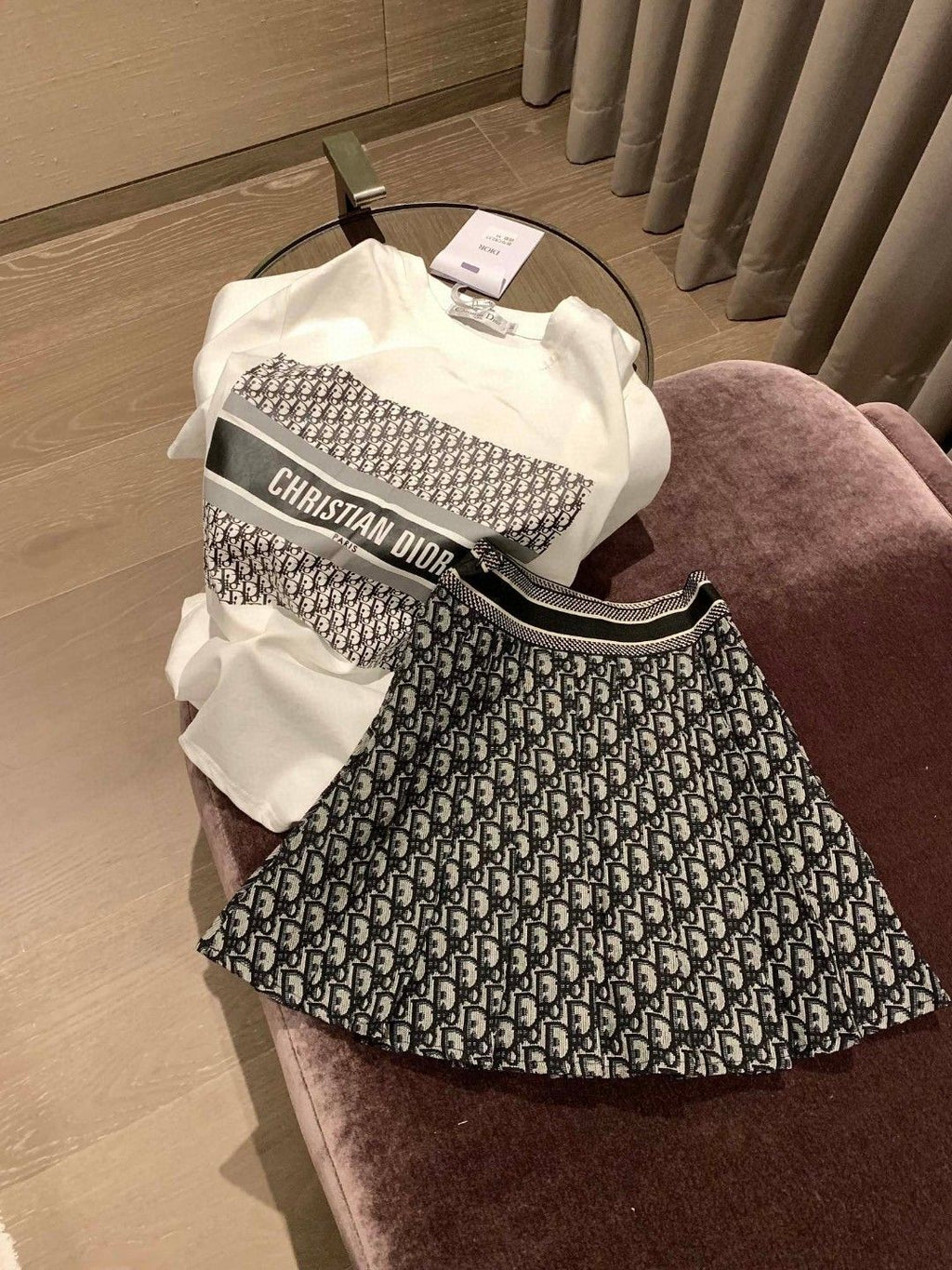New Classic Letter Short-sleeved T-shirt High Waist Jacquard Pleated Skirt 1024062706
