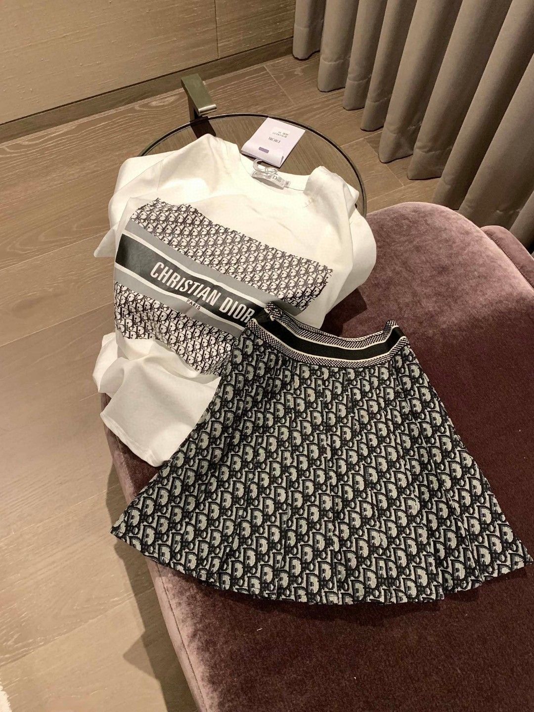 New Classic Letter Short-sleeved T-shirt High Waist Jacquard Pleated Skirt 1024062706