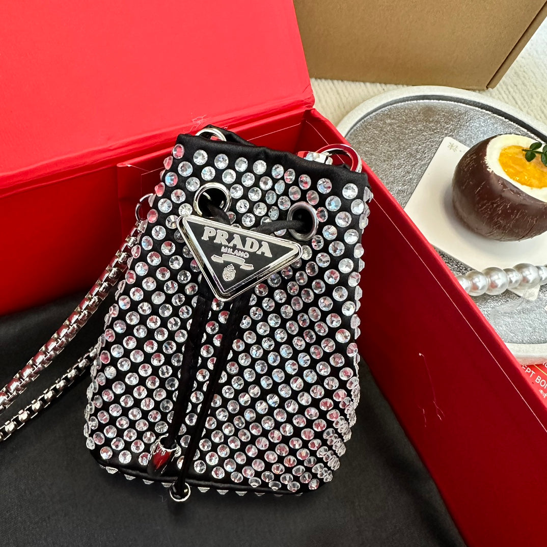 Full Diamond Ultra Mini Versatile Bucket Bag CWT10032404