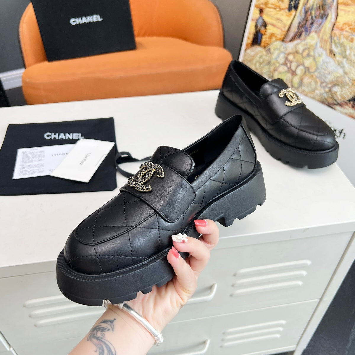 CH Thick-soled Retro Fashion Women's Shoes fb04240909029