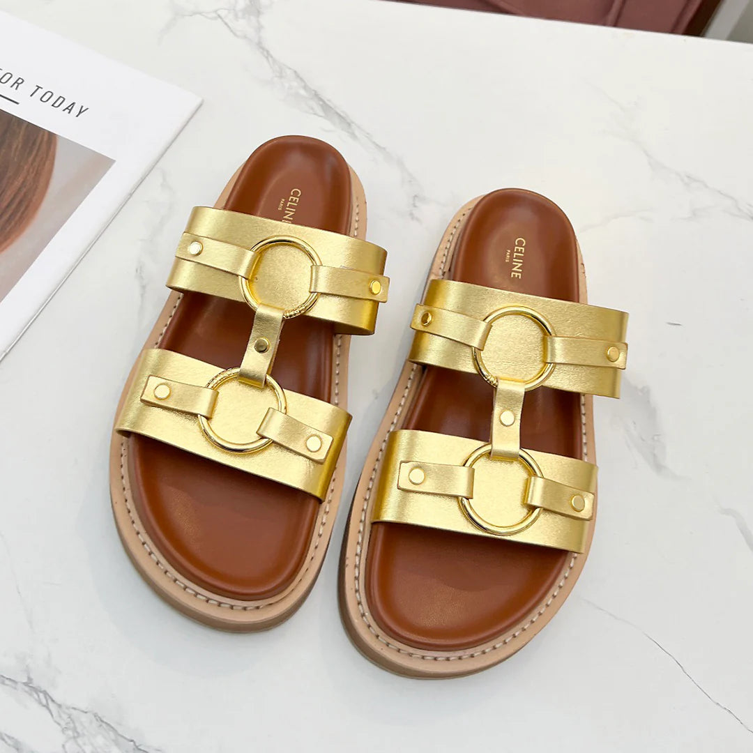 New fashion and versatile sandals and slippers 1024042611