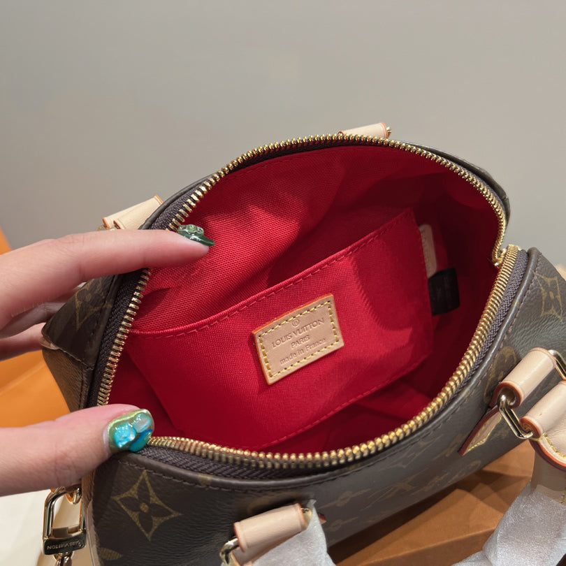 High Quality Wide Strap Pillow Bag