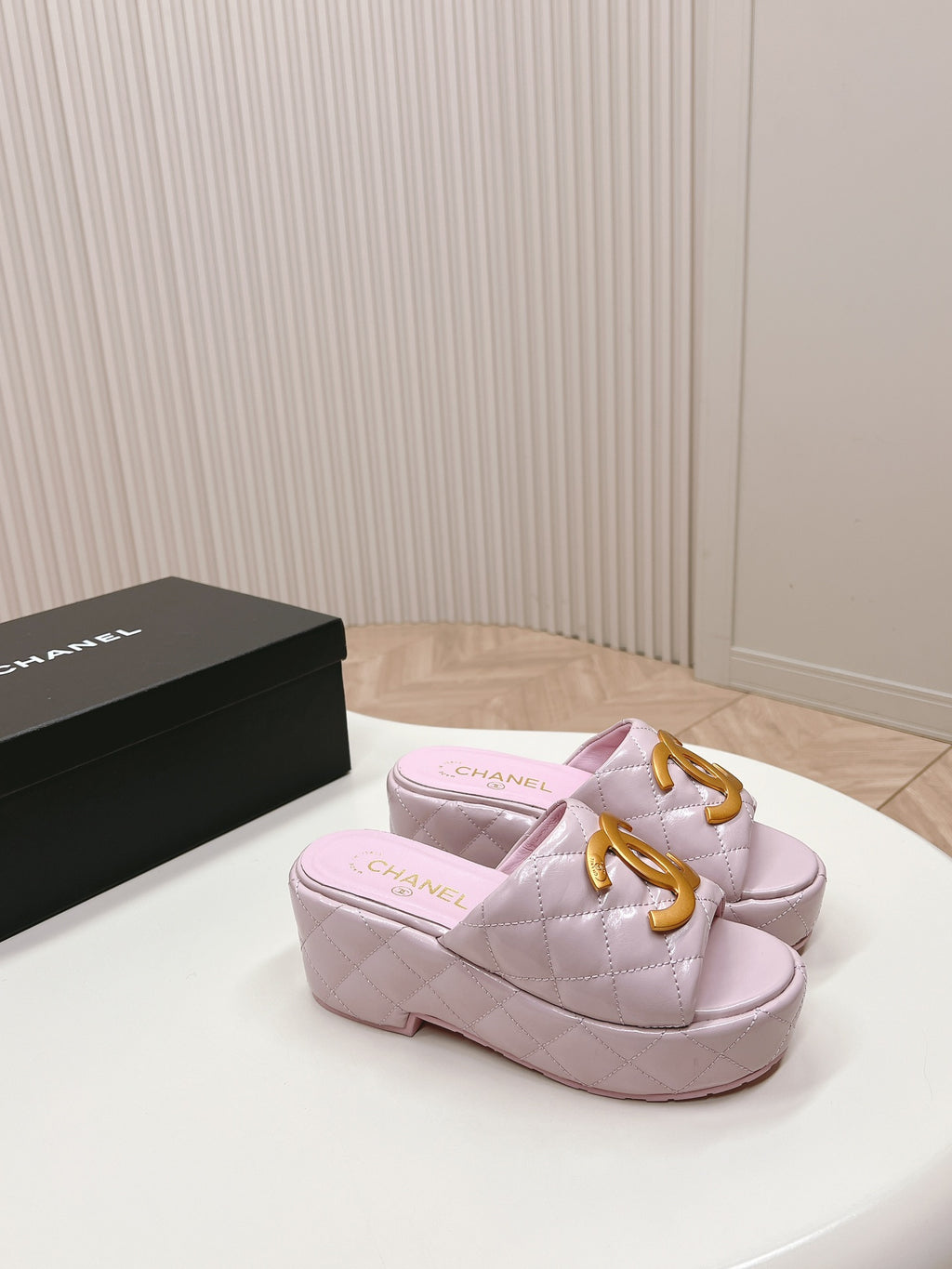 Chane1 top fashion thick-soled rhombus slippers 0724030812