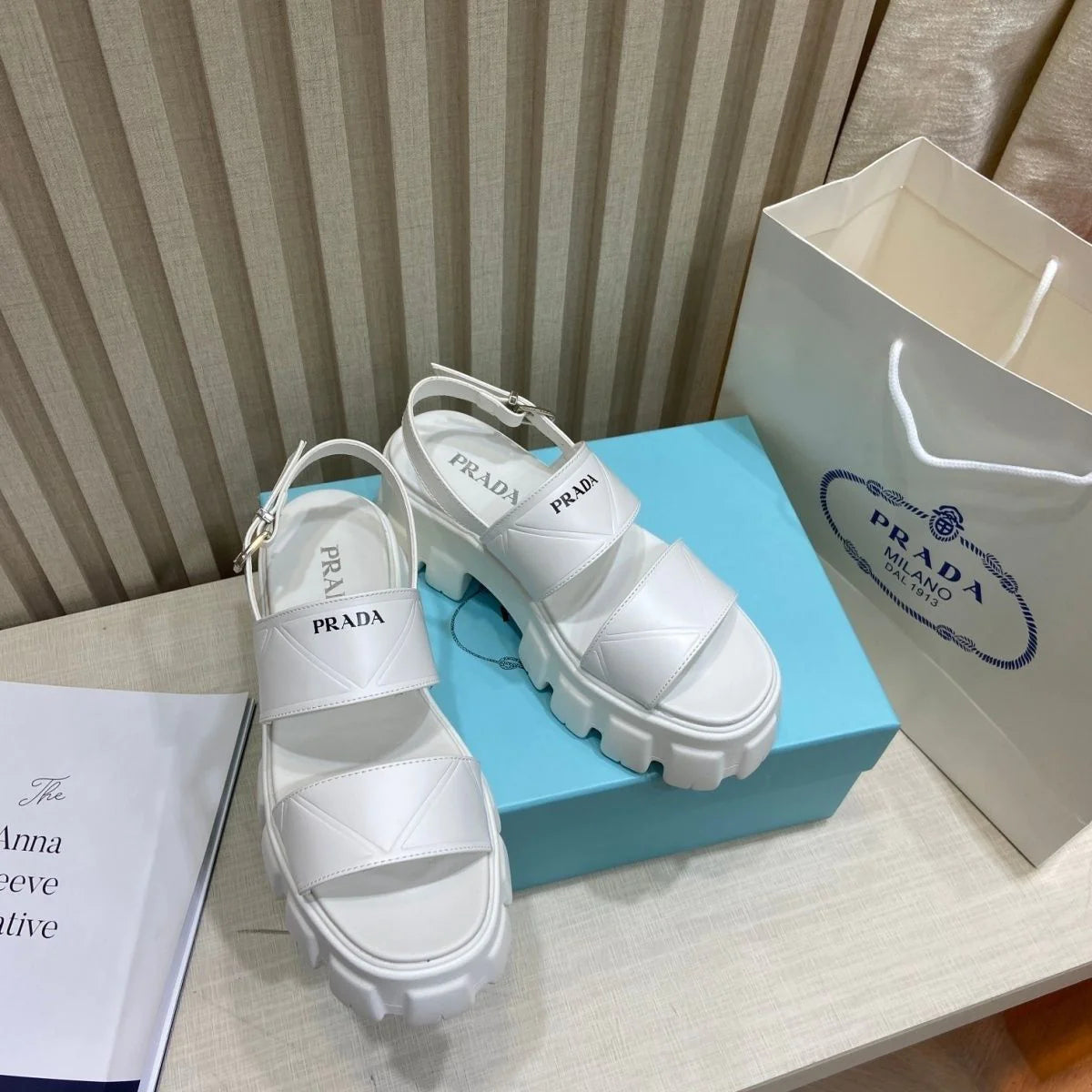 New Leather Platform Height-increasing Roman Shoes Round Toe Casual Sandals 1024030822