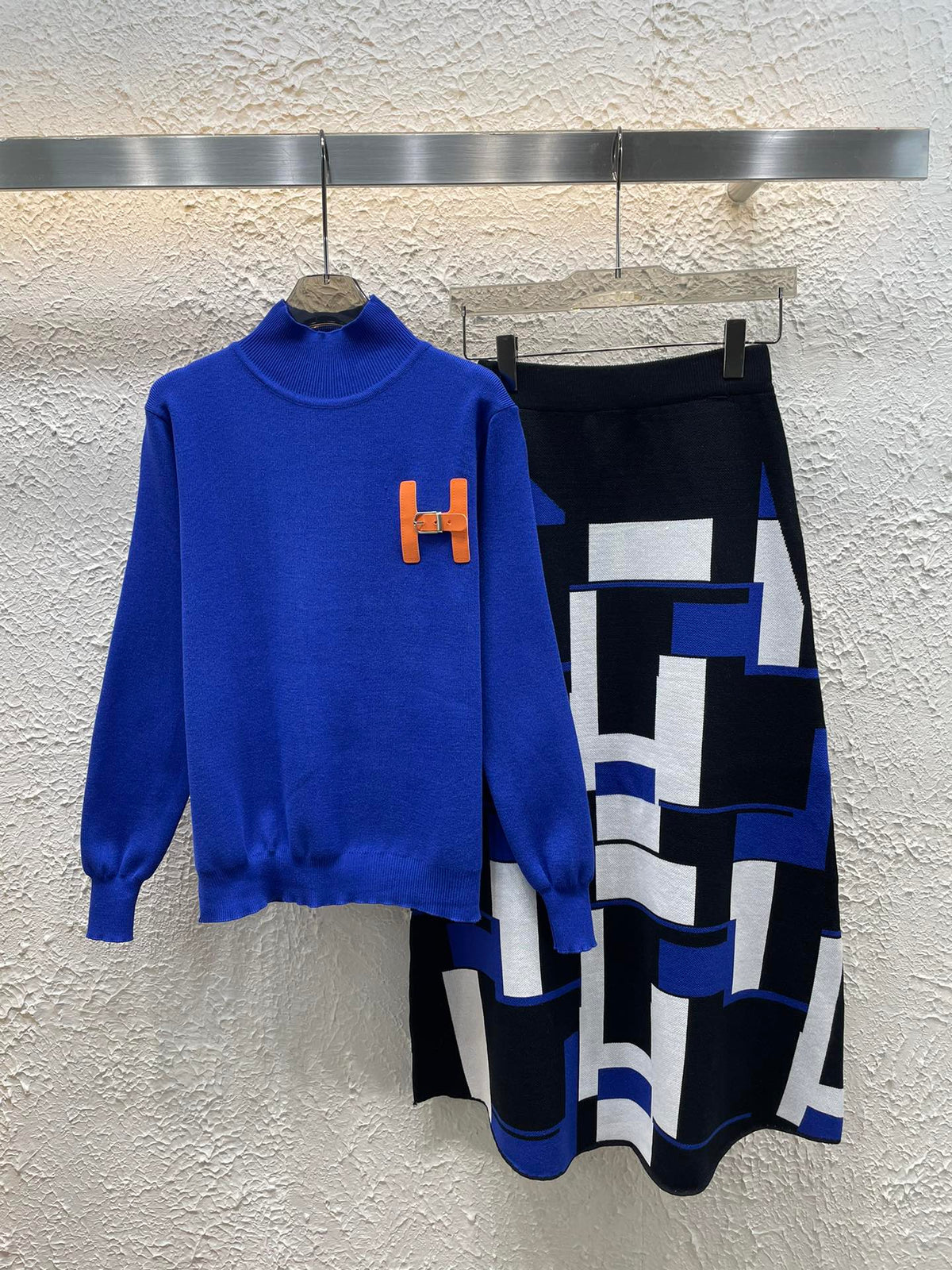H Fashion Women's Knitted Sweater Set 0725022112