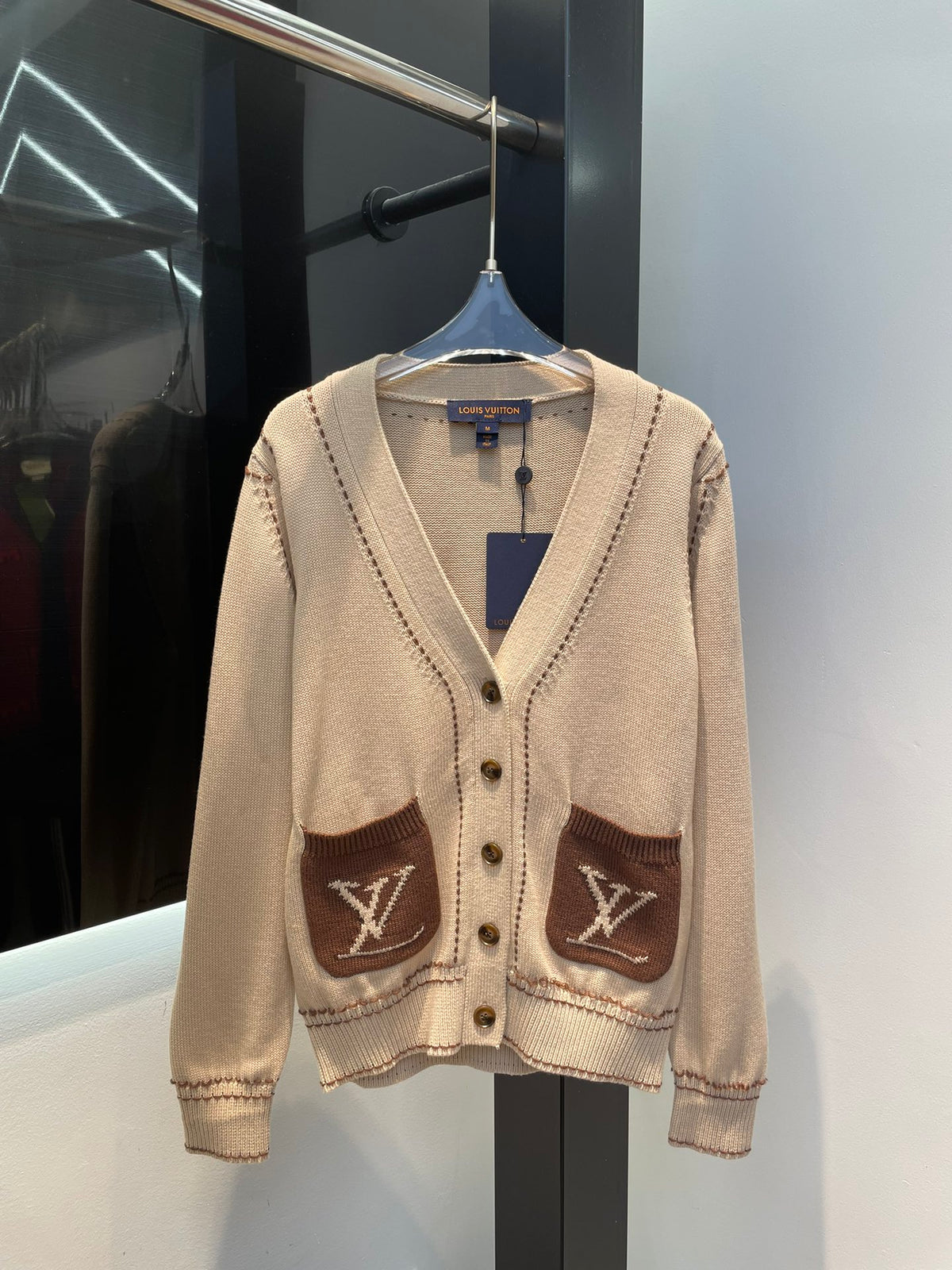 V knitted lapel long sleeve sweater 0724101104