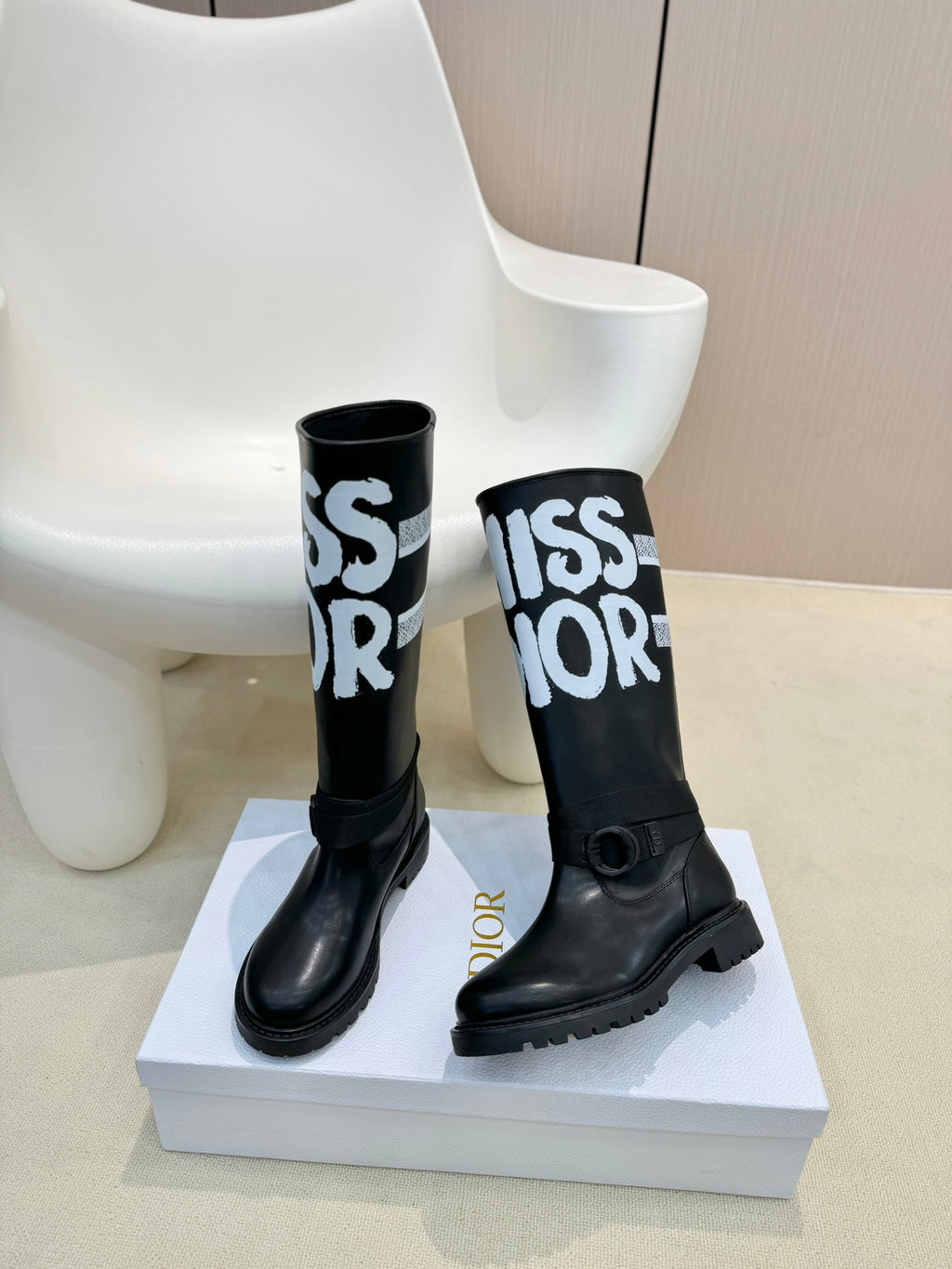 DIO mid-tube graffiti women's boots knight boots 0724082814
