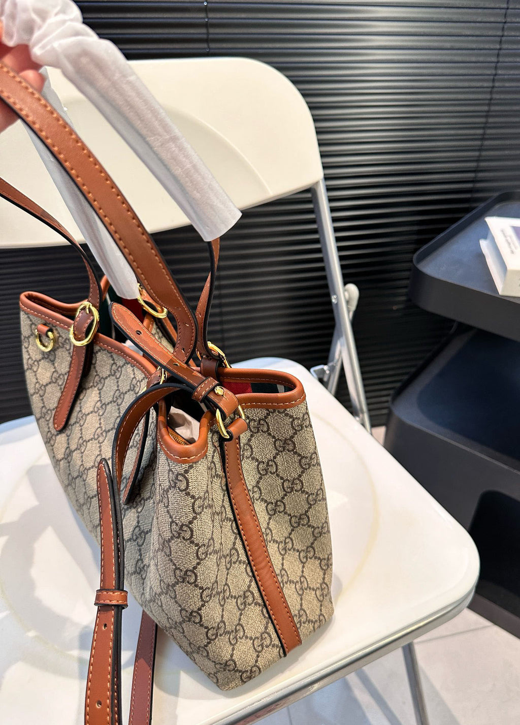 G Emblem Tote Bag 1824081210