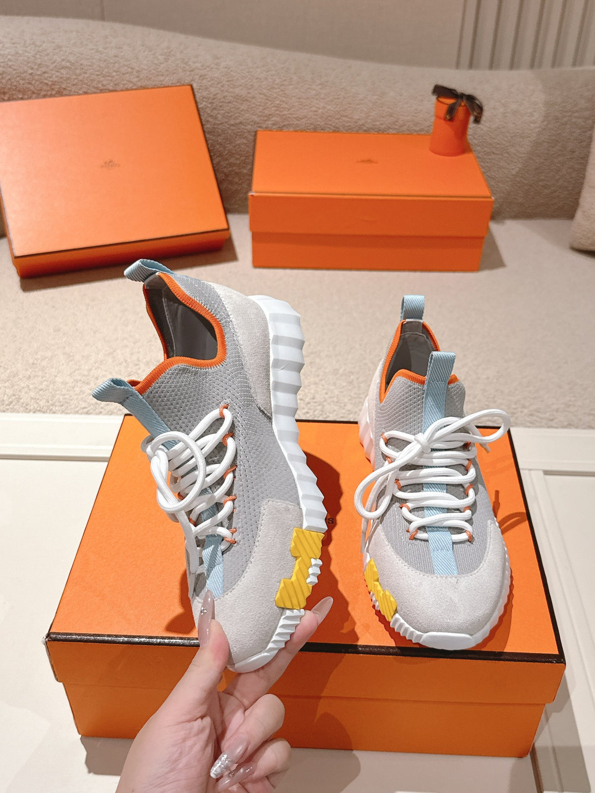 H Classic Couple Style Fly Knit Casual Sneakers 0726060802
