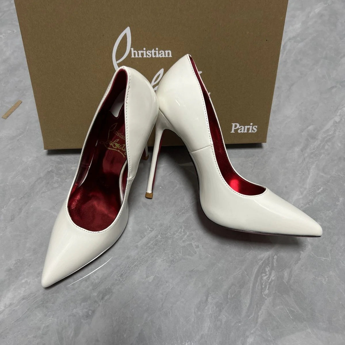 New Low-Heel Patent Leather Pumps 1026050901